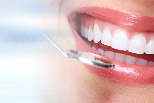 歯がボロボロでもう手遅れ?諦める前に知ってほしい、人生を変える最新の歯科治療 画像