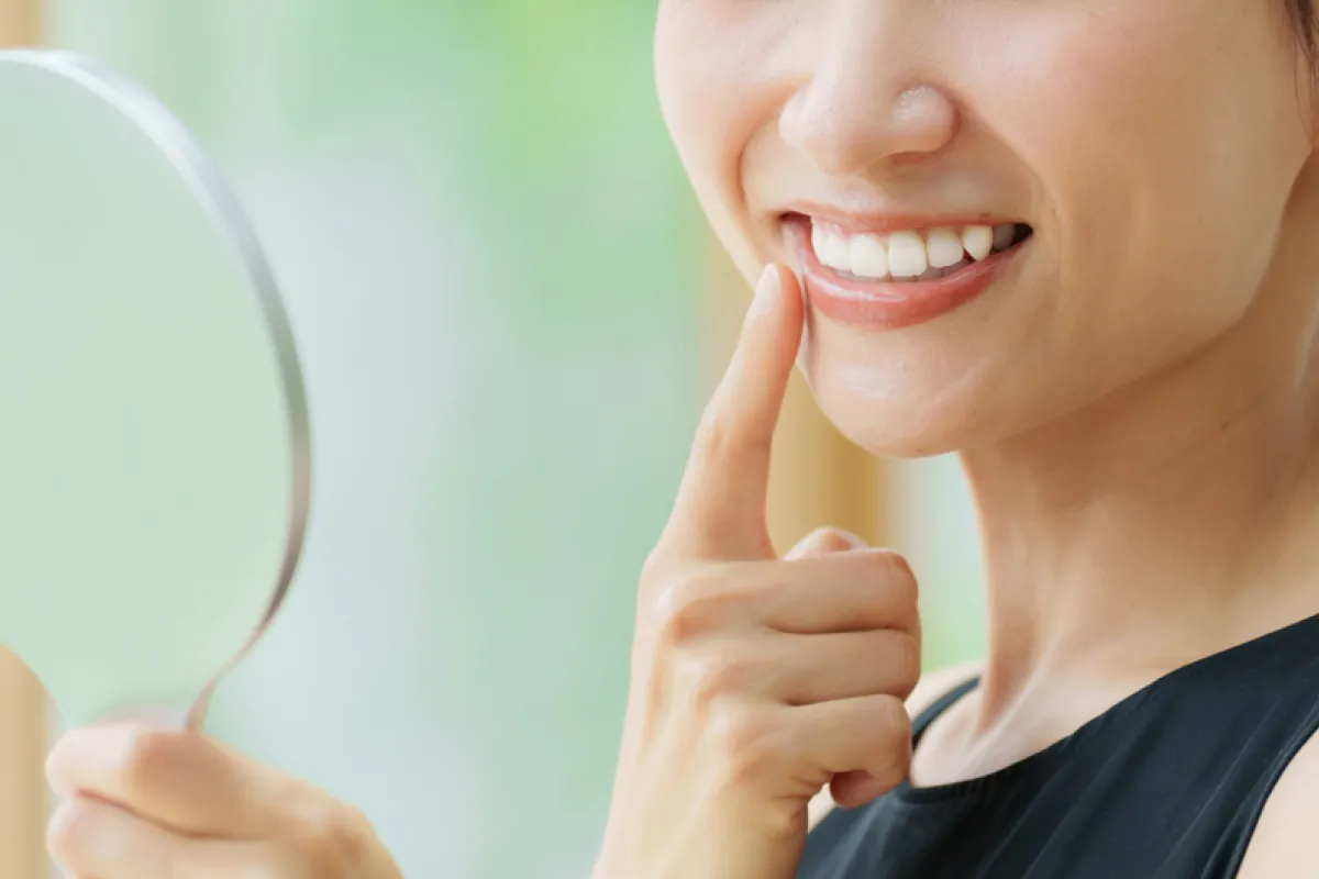 歯並びが綺麗になった女性